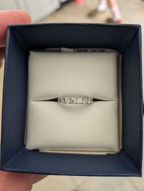 14k White Gold Diamond Band Sz 5.5